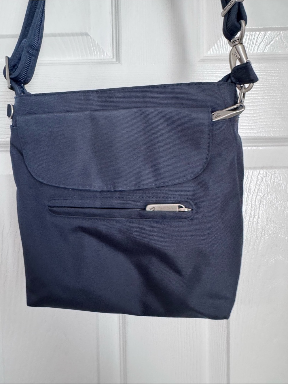 Travelon Purse and Toiletry bag - Picture 2 of 12